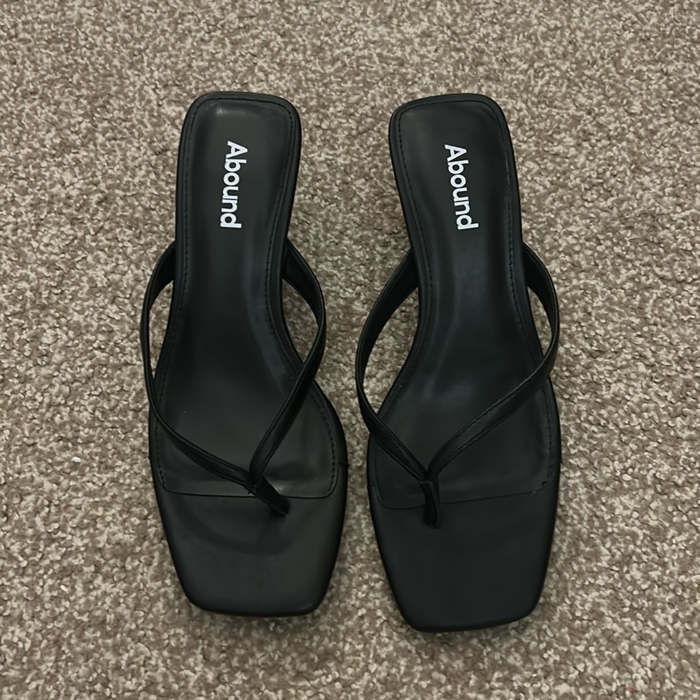 Abound kitten sandal heel